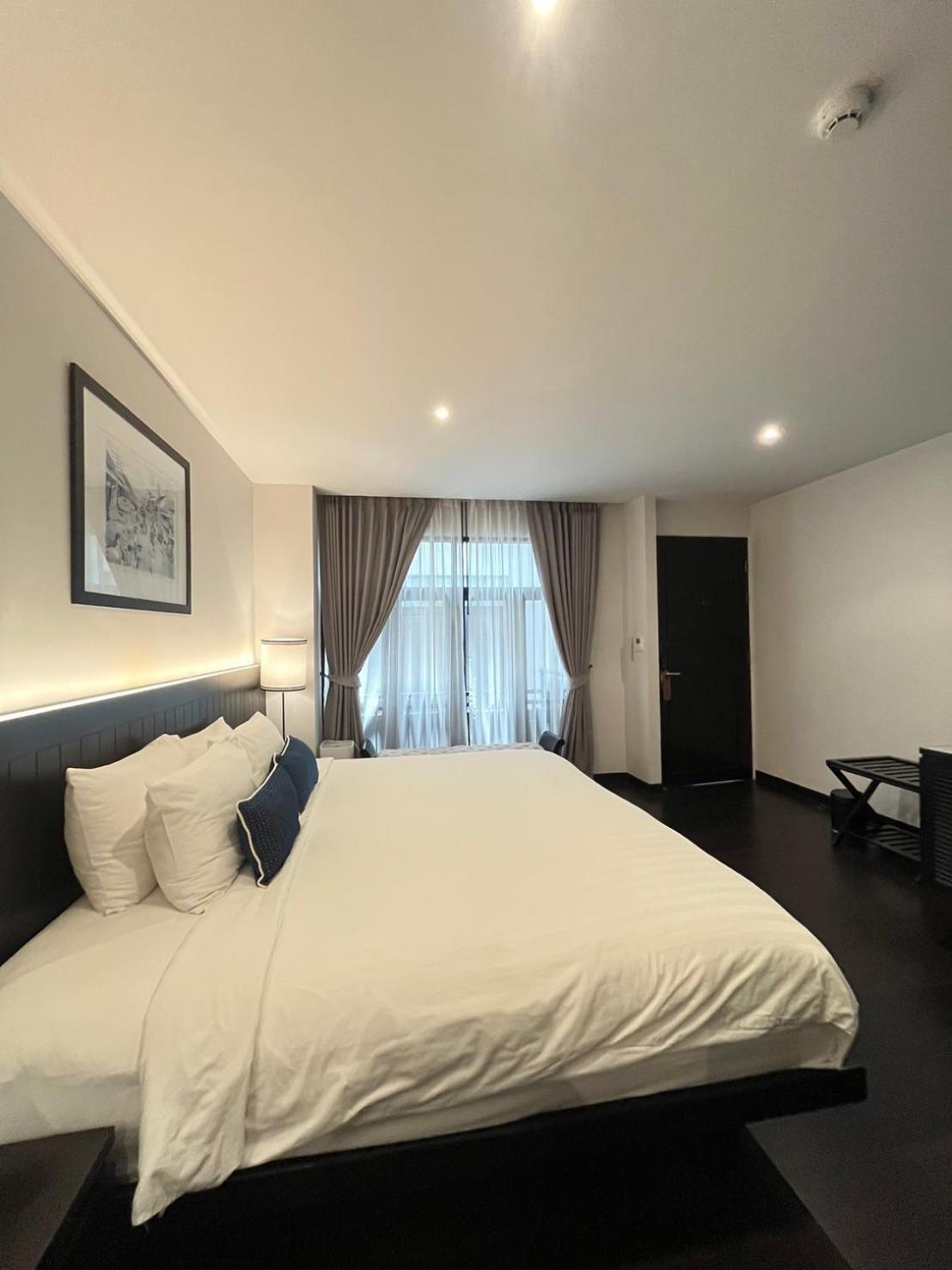 Cheeva Dee Hotel Чиангмай Екстериор снимка